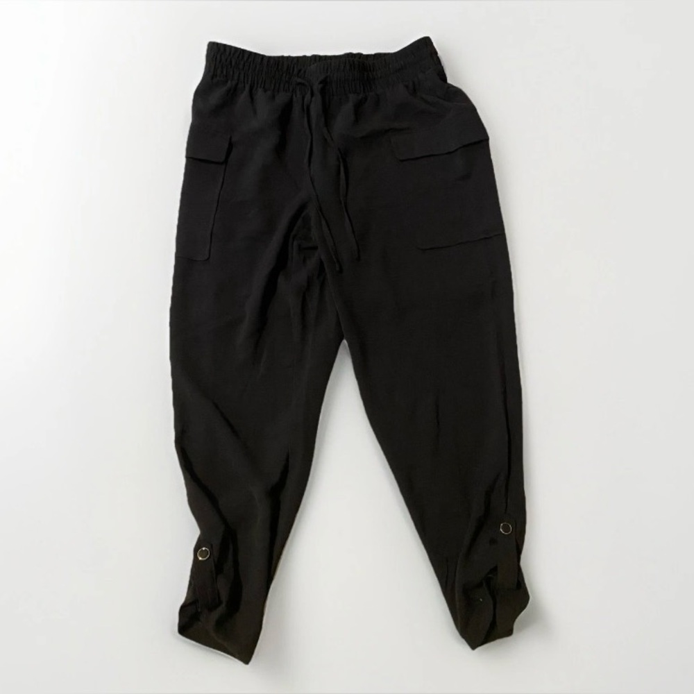 NYCC size M women’s black roll tab pull on polyester pants